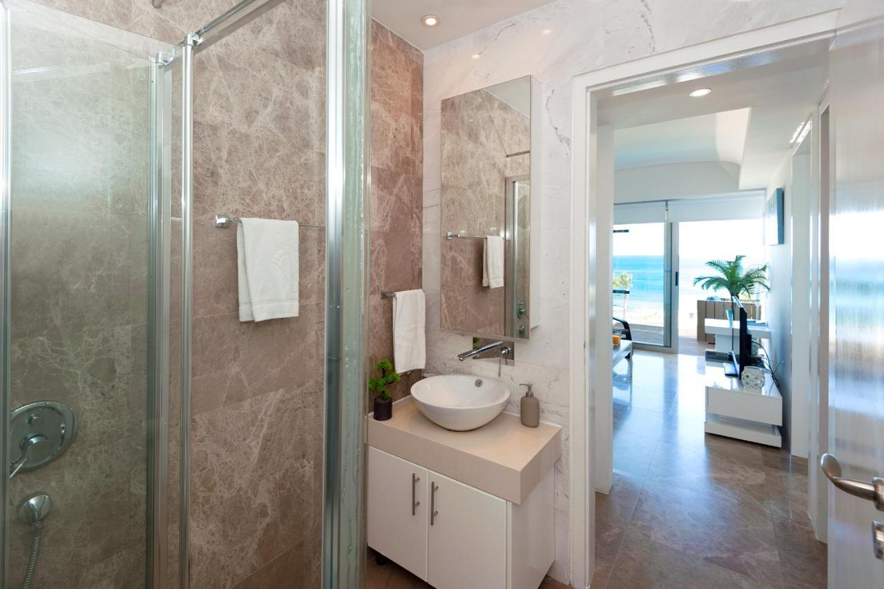 Apartment Marina - Beachfront Protaras Eksteriør billede